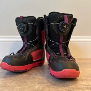 K2 Lil Kat girls snowboard boot